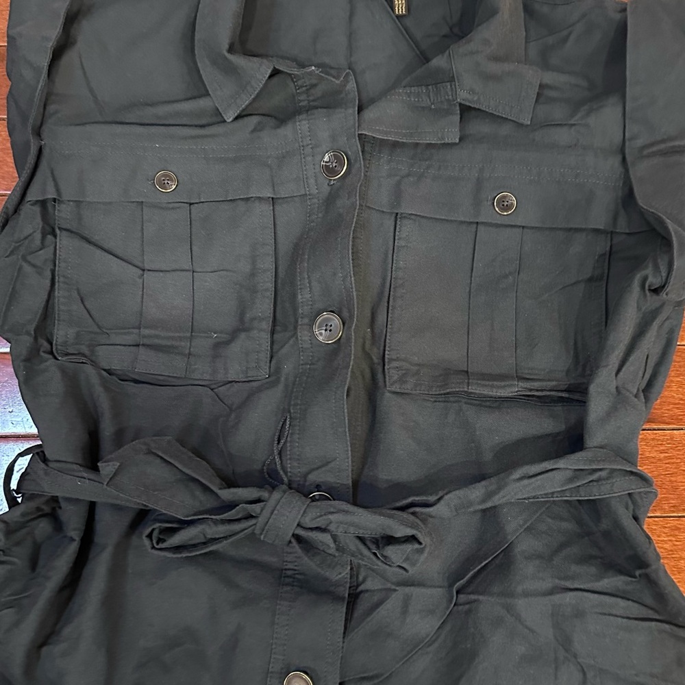 Donna Karan Button-Up Shirt with Belt - Picture 3 of 7